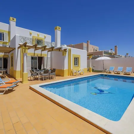 Villa Algarhb By *
