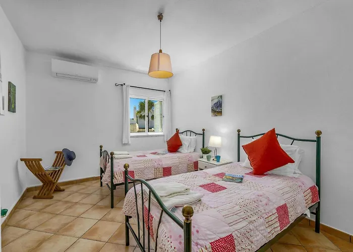 Villa Algarhb By