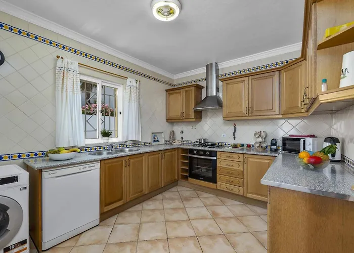 Algarhb By * Albufeira