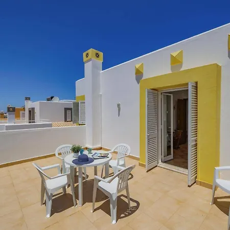 Villa Algarhb By *